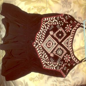 This black top is perfect for summer or fall!